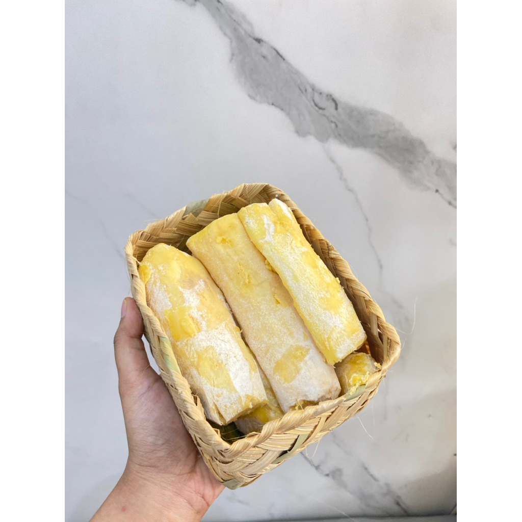 

TAPE SINGKONG 700g / PEUYEUM KHAS JEMBER TAPE MANIS