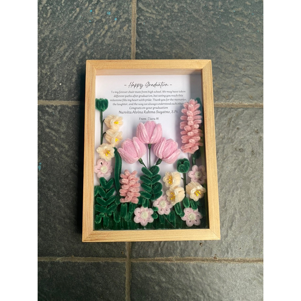 HEELA Flower in Frame-Gift Wisuda,Ulang Tahun,Wedding