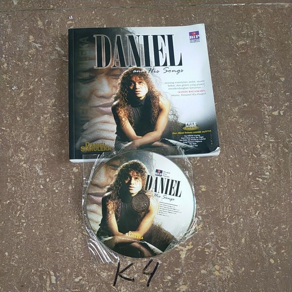 Daniel Sahuleka and hits songs - lengkap CD - ada tandatangan Daniel Sahuleka