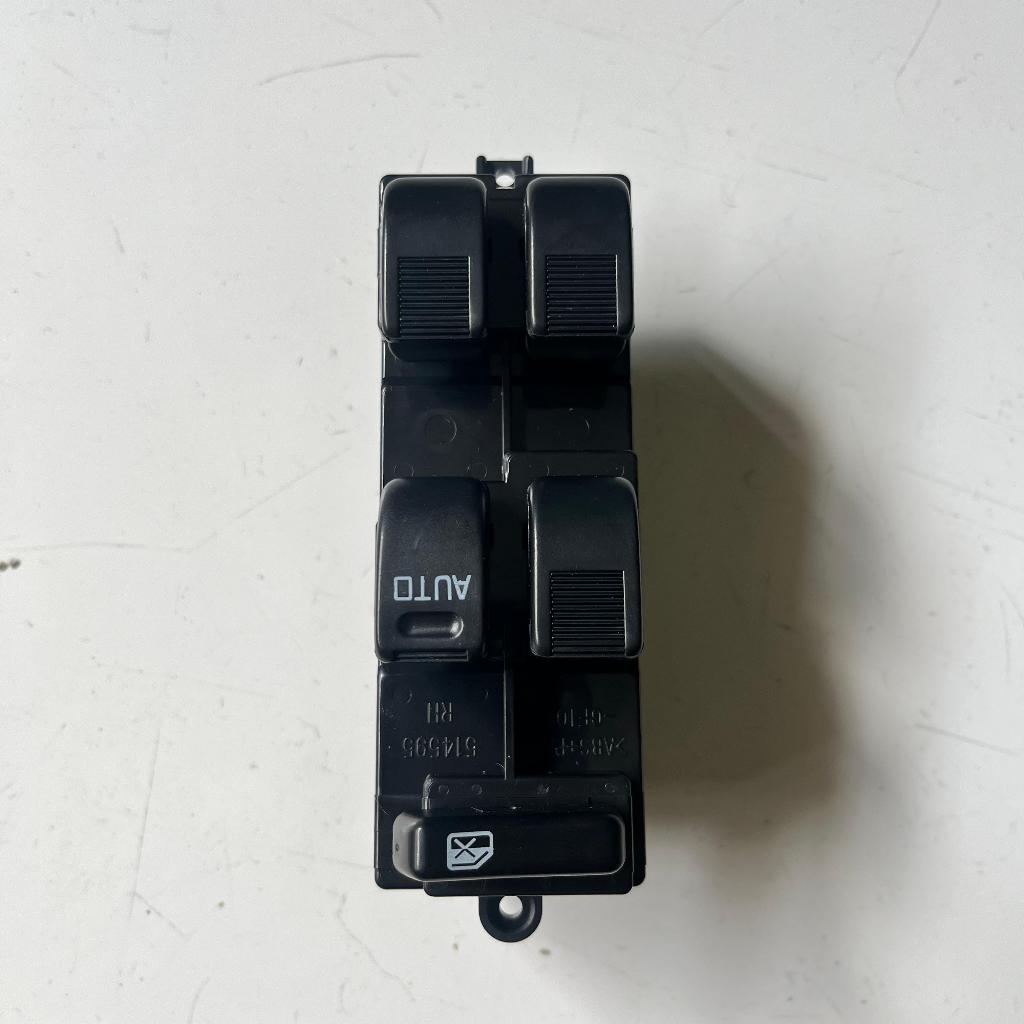 Saklar Power Window Pusat Avanza Lama