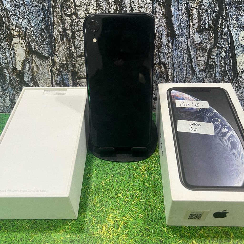 Iphone XR 64gb black ex garansi Ibox