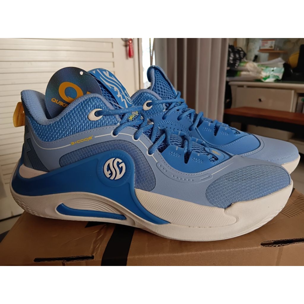 Sepatu Basket 361' Aaron gordon zen team 3 Low baru BNIB original sz 42 insole 260  