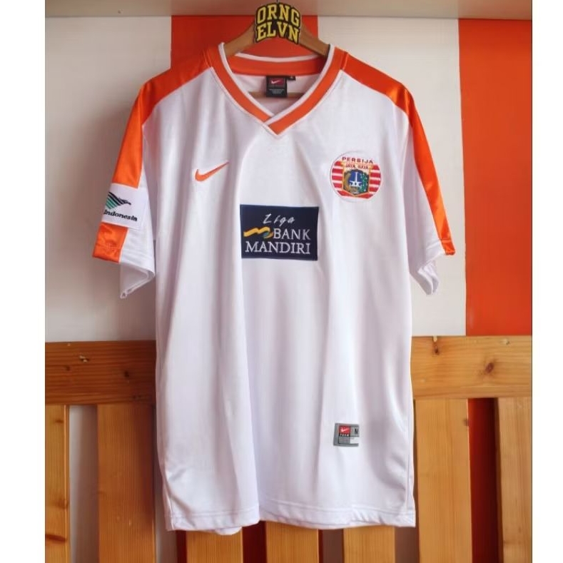 Jersey Bola Persija Retro Away 2001 Patch Lengkap (Reproduksi)