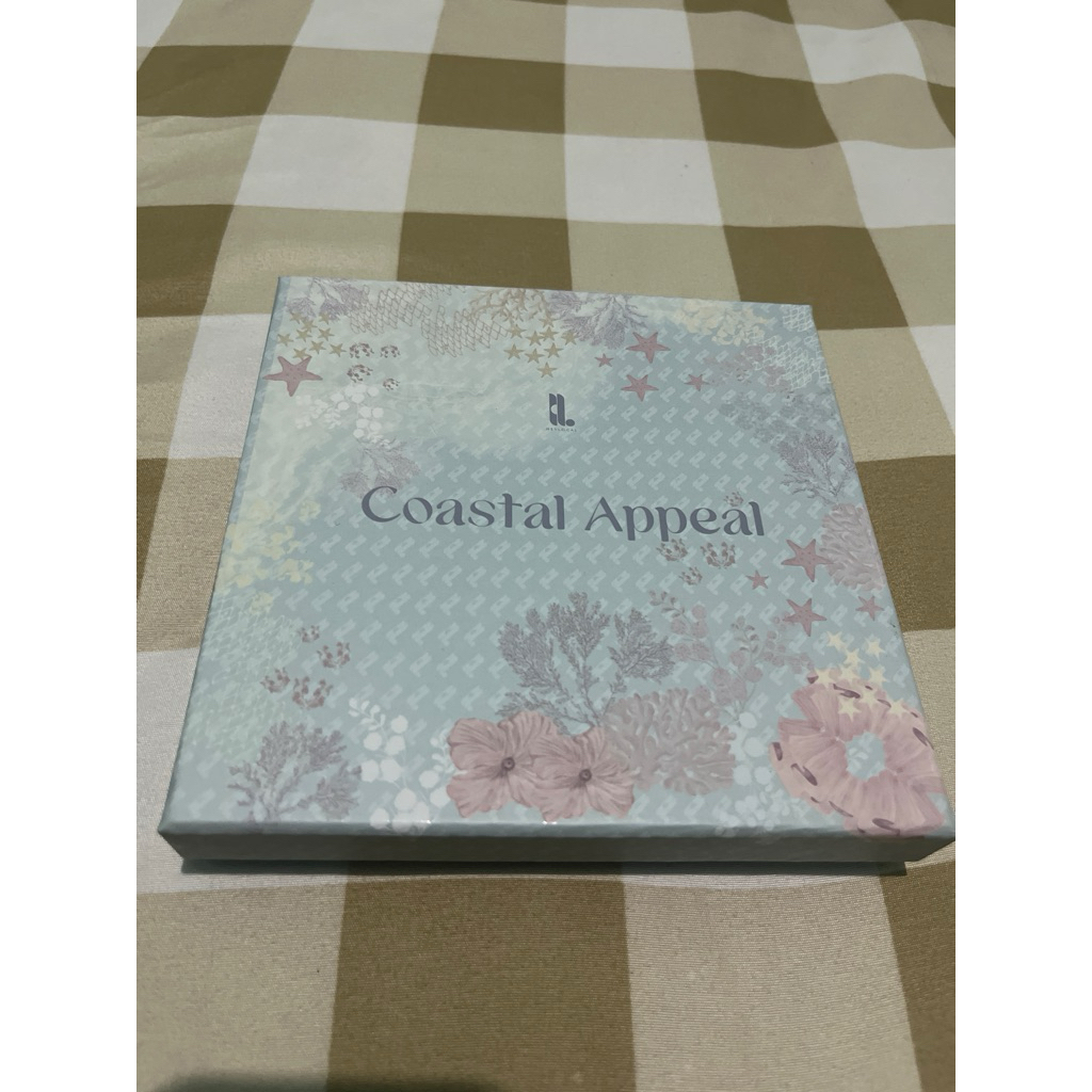 Scarf Heylocal Coastal Appeal