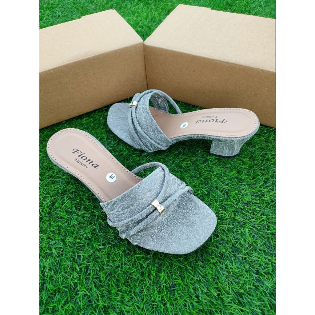 Sandal wanita kekinian hak 5cm model terbaru/sandal pesta model 2025/sandal kondagan