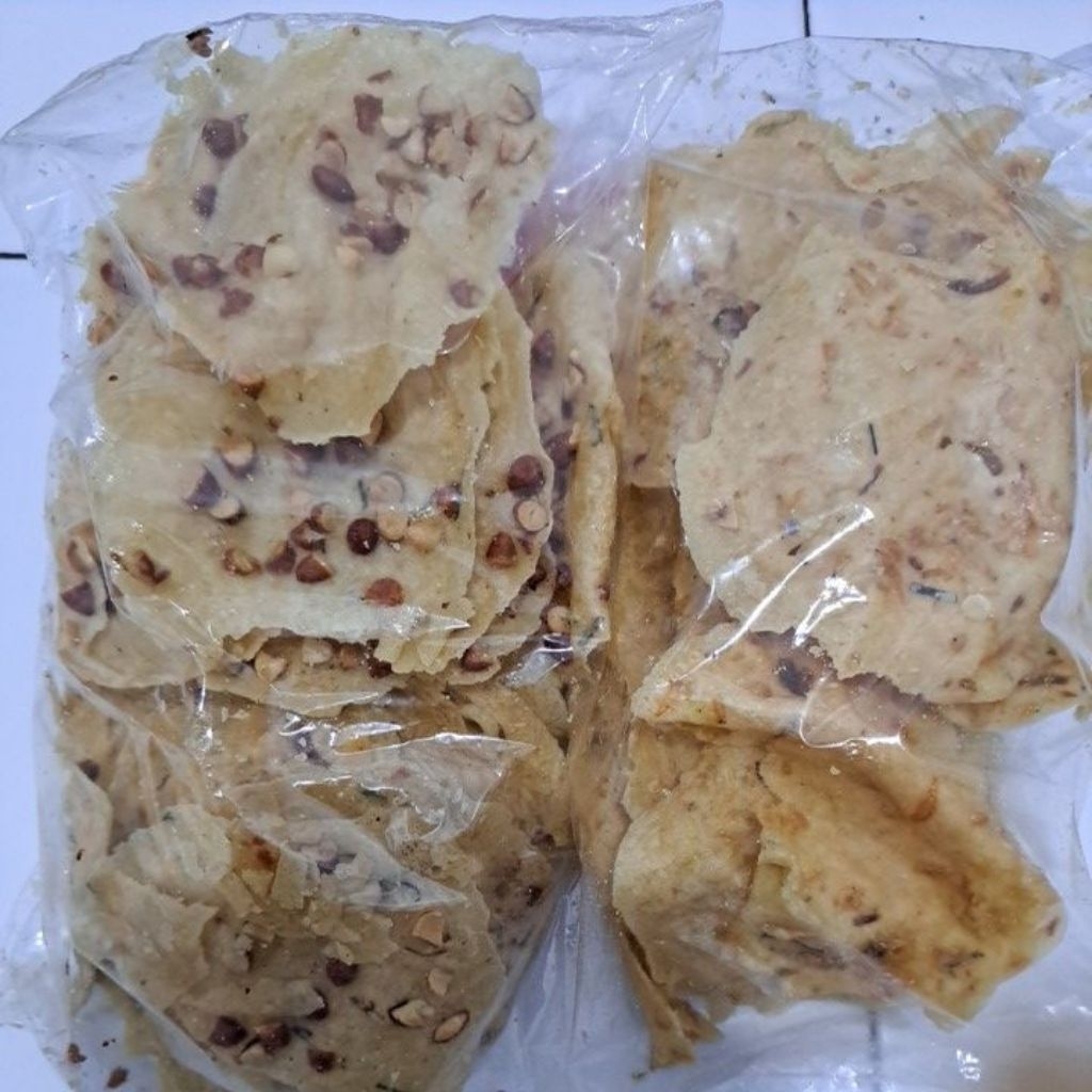 

peyek/rempeyek daun jeruk varian (kacang tanah dan udang rebon) 250 gram