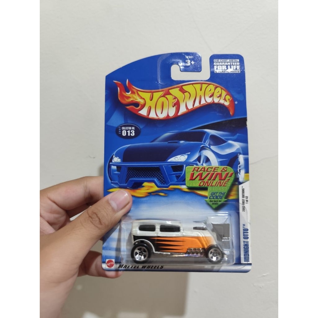 Hot Wheels Midnight Otto
