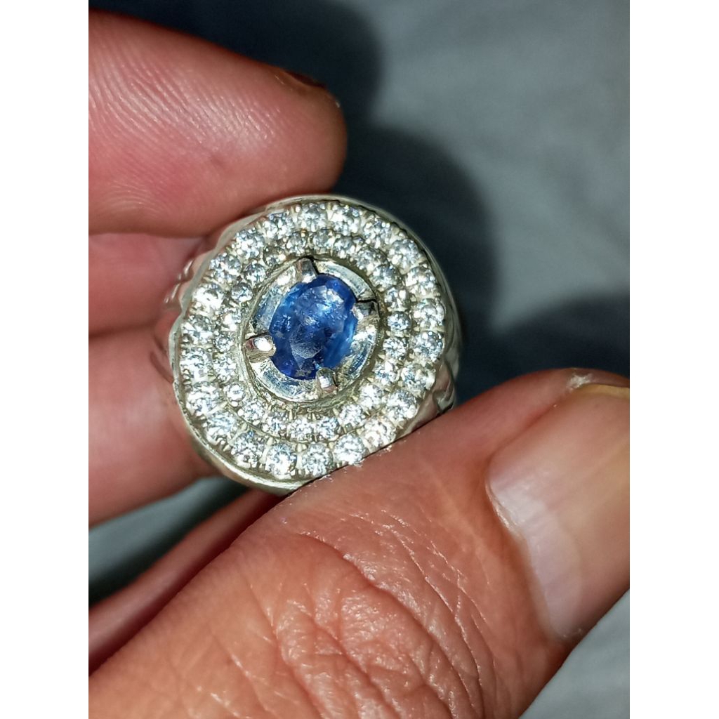 blue safir ceylon