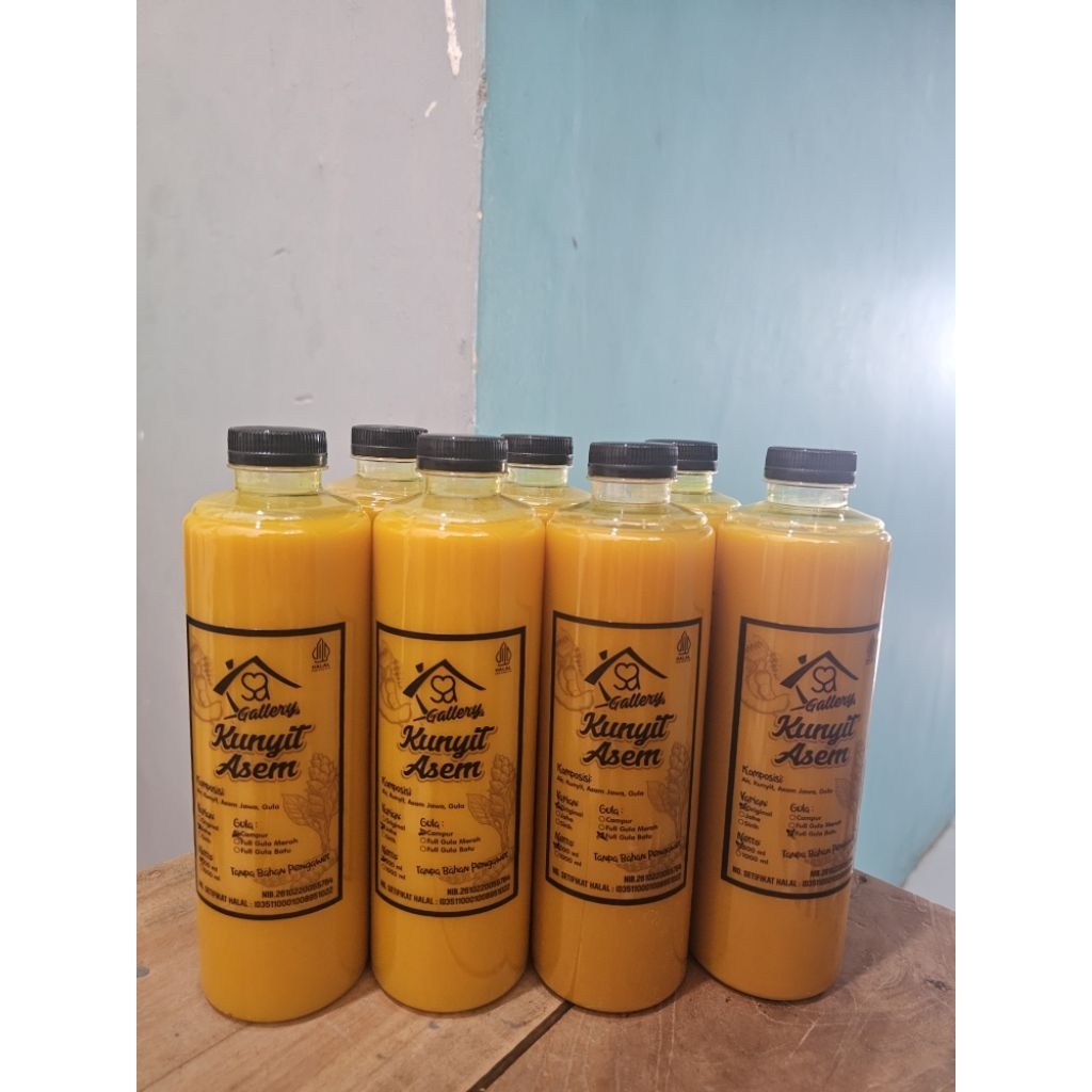 

minuman tradisional jamu kunyit asam takalar