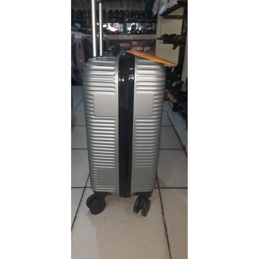 KOPER MEREK POLO LOVE