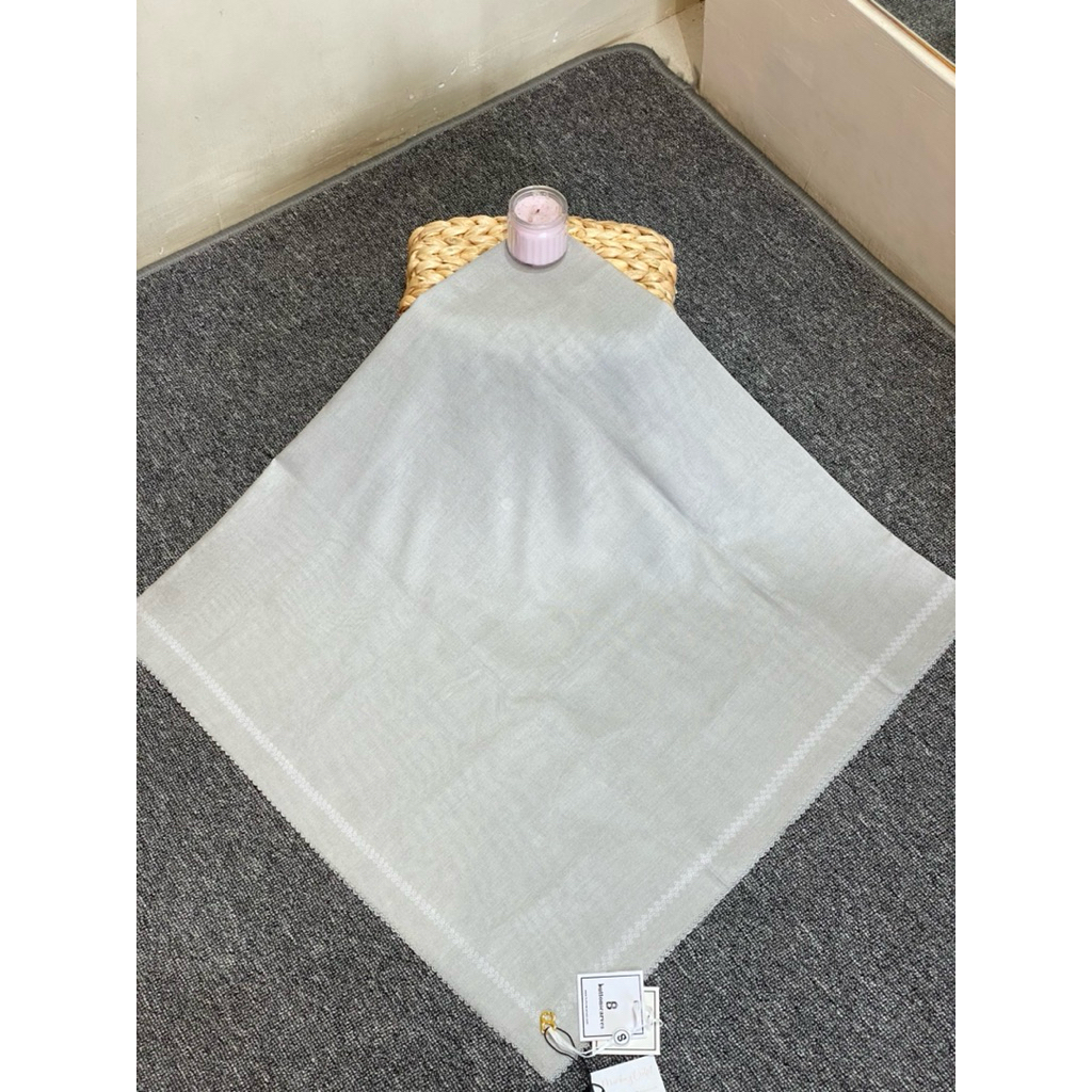 Hijab polos Buttonscarves SALE