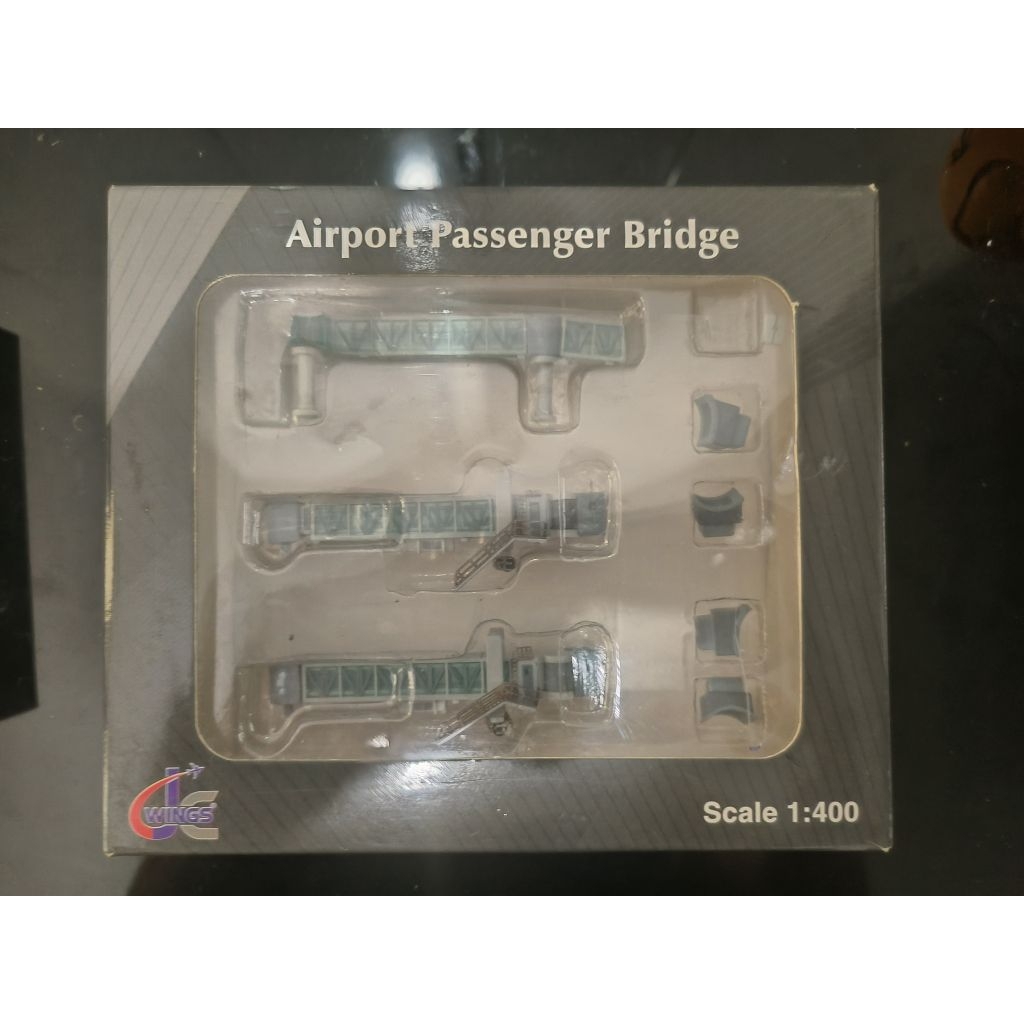 Diecast Airport Accessories Airport Passenger Bridge 3 JC Wings 1:400