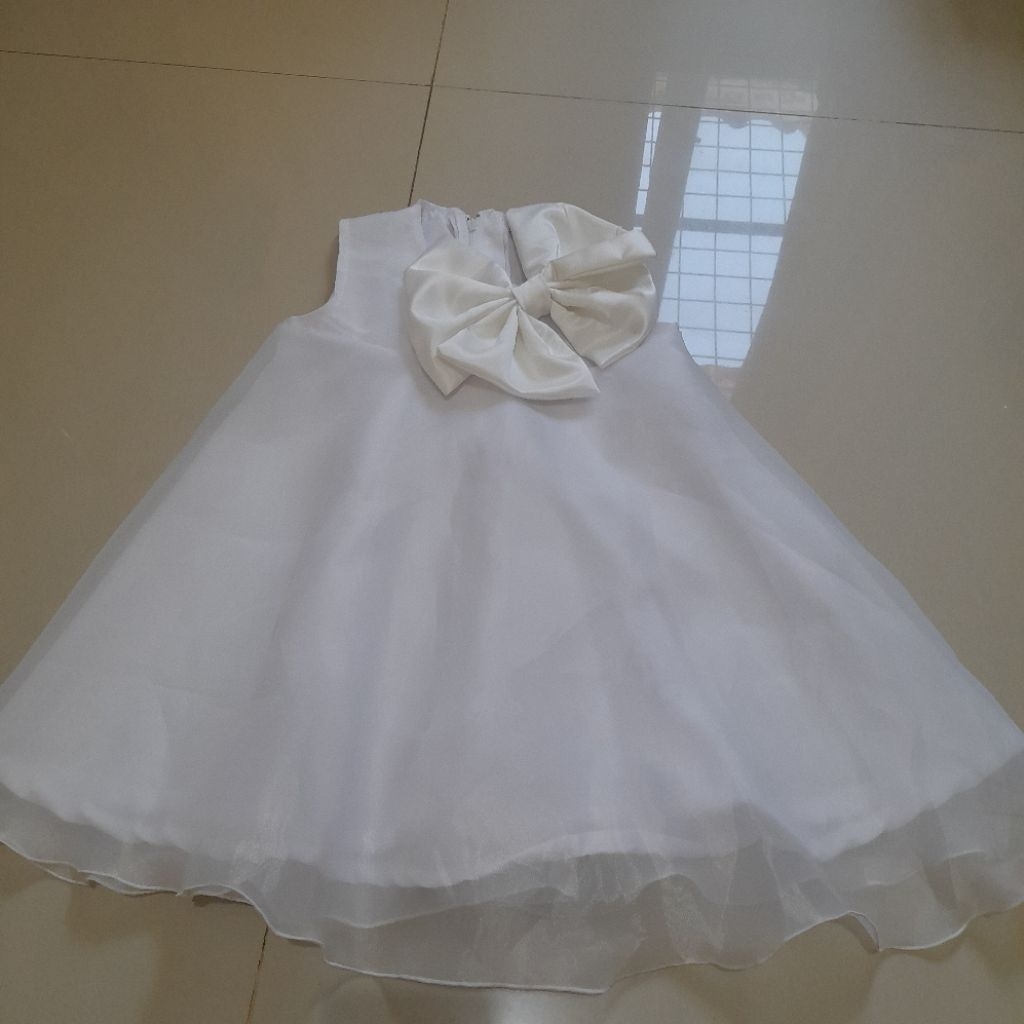 0688. Preloved Dress party anak-anak