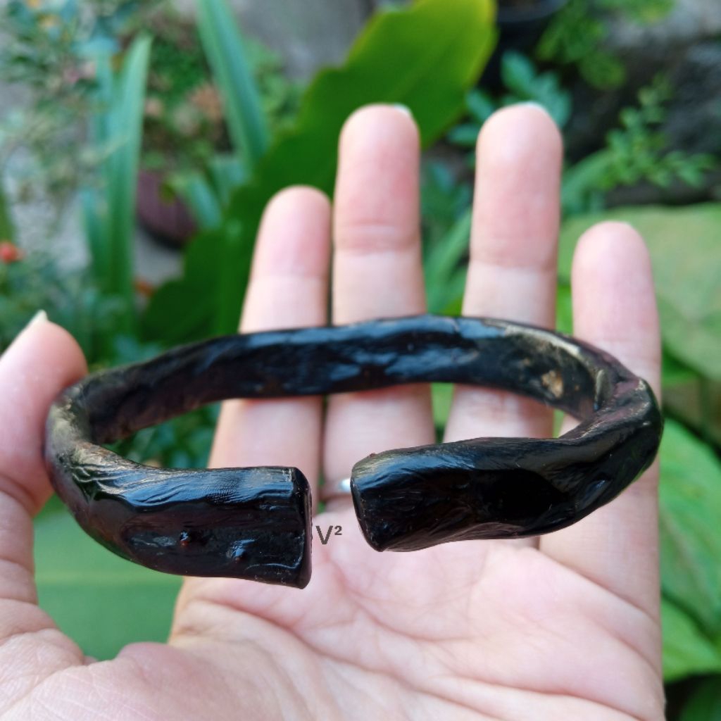 Gelang Akar Bahar Merah Body Hitam C