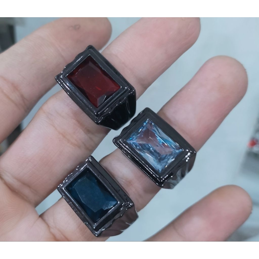 Cincin pria batu glosi hitam/batu warna