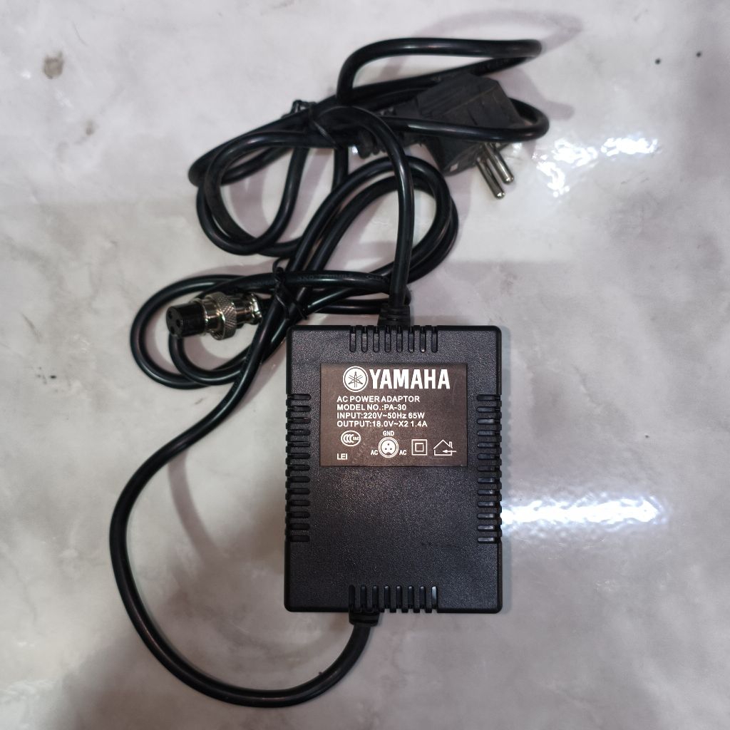 Adaptor Mixer Yamaha / Power Supply For Yamaha Mixer PA-30 (65W)