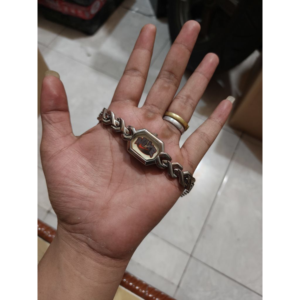 jam tangan gelang nike