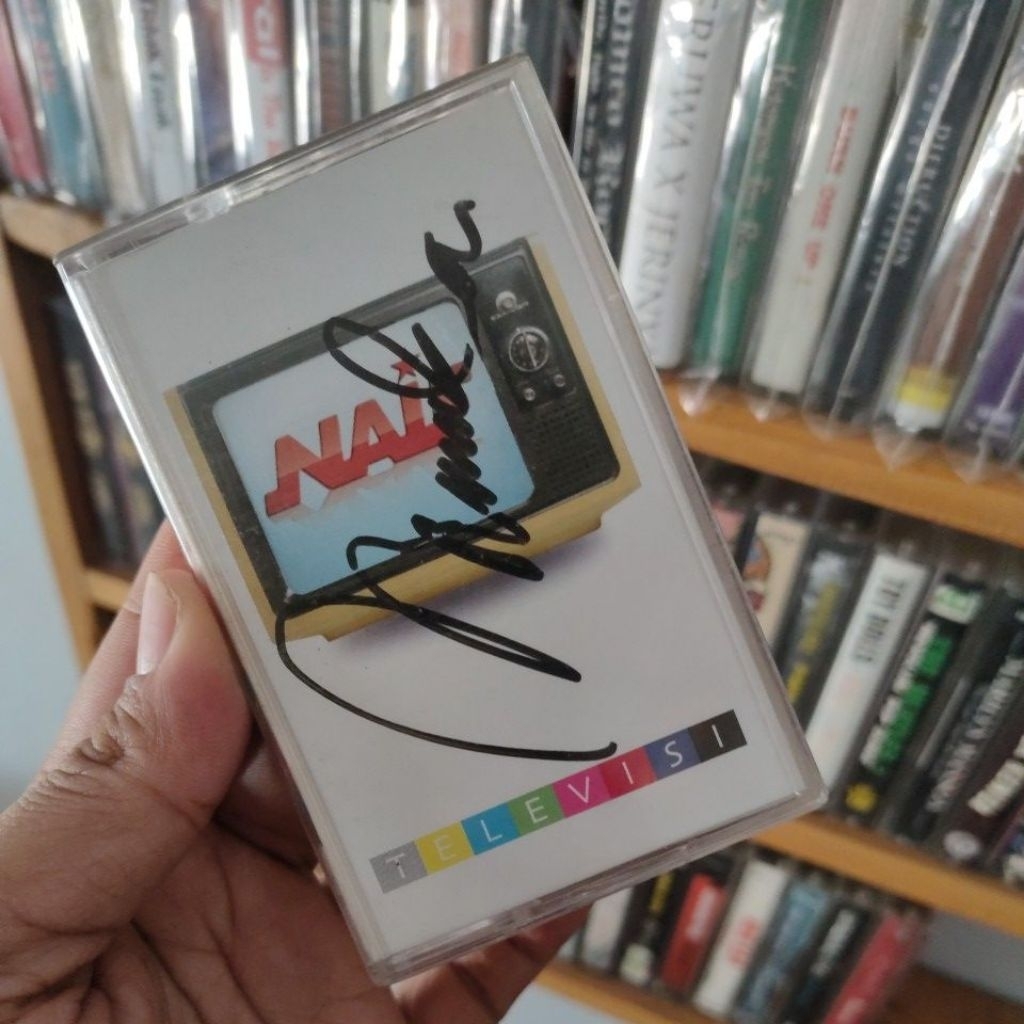 kaset naif televisi