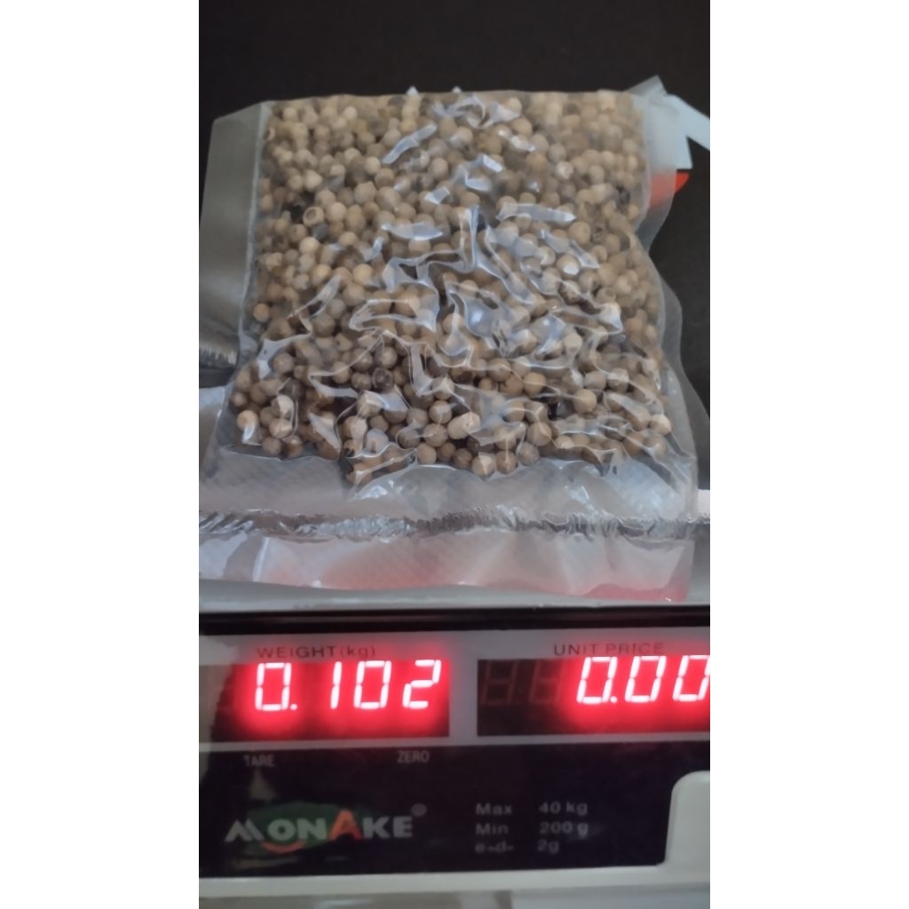 

Mrico Merica putih/lada butiran 100gr pedas segar kemasan vacum kering tahan lama