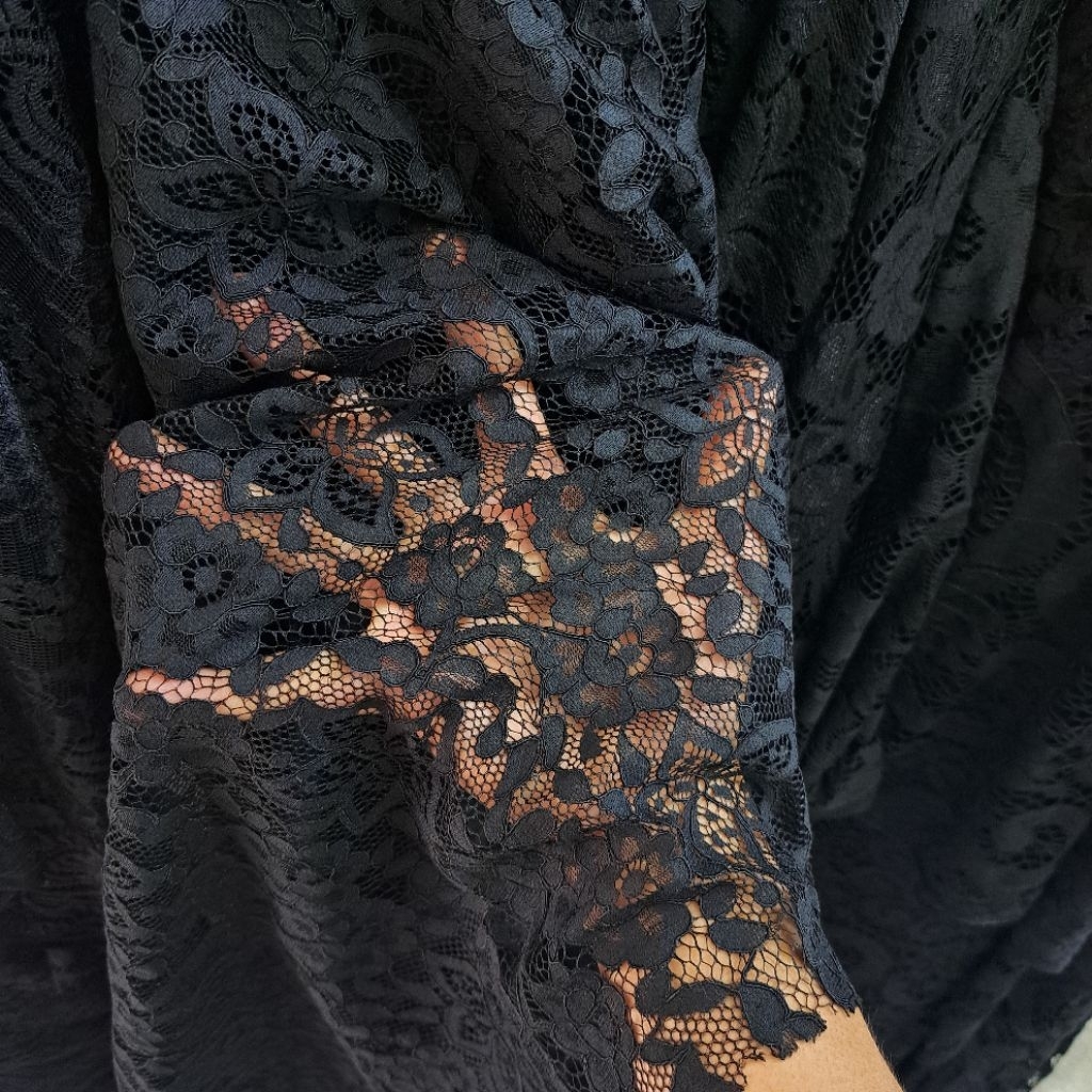 kain brokat katun - kain brokat semi prada - kain brokat import - kain brokat kh harga 0.5meter