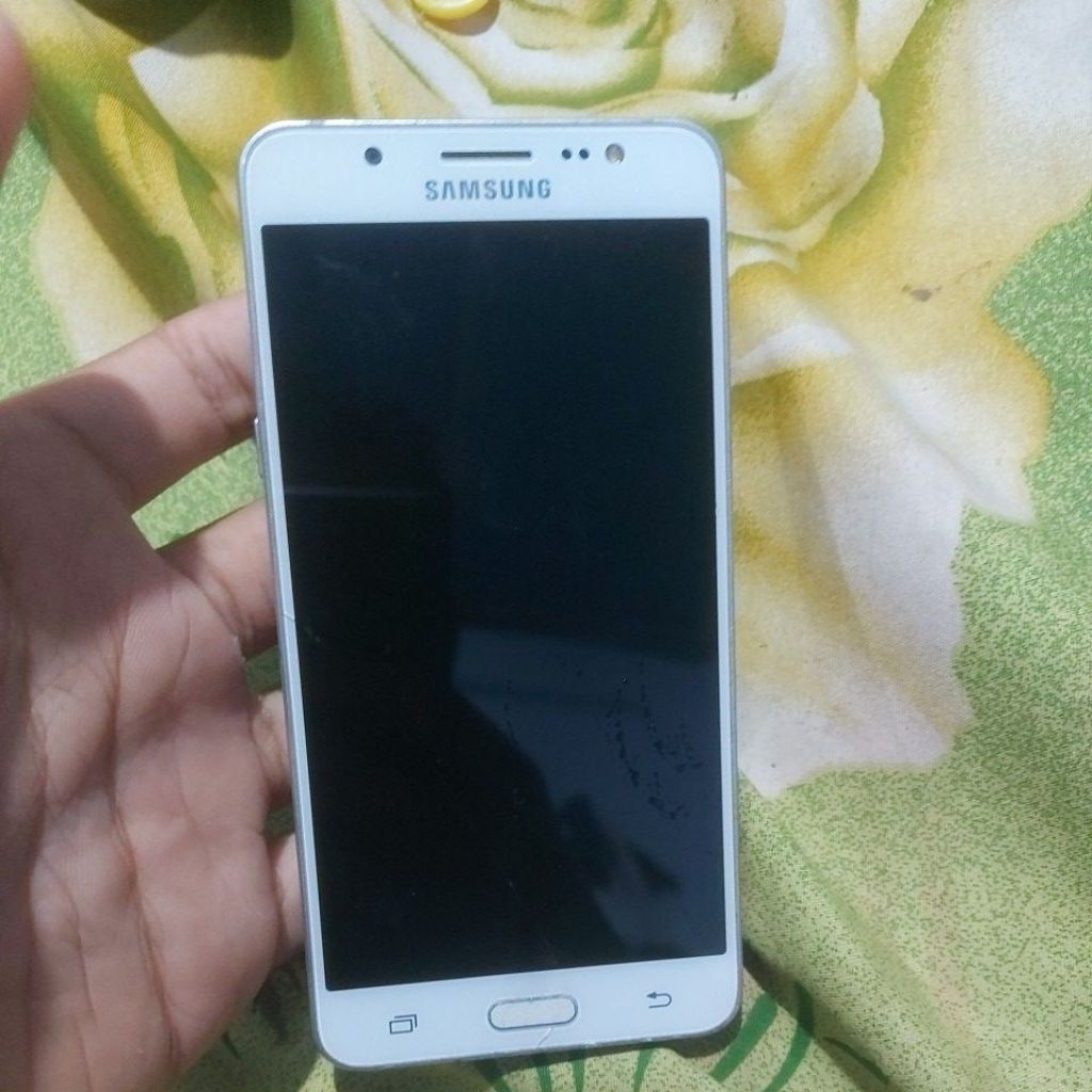 samsung j5 2016 matot