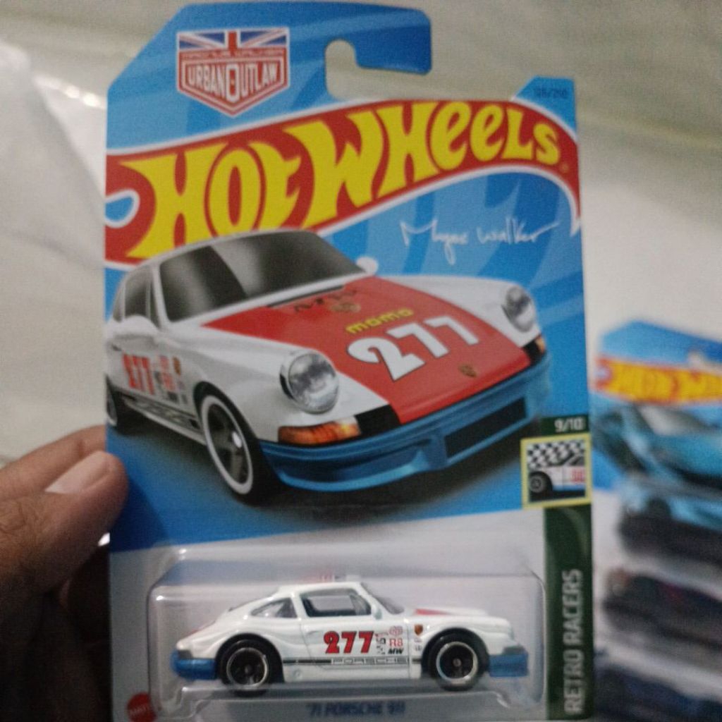 Hot wheels 71 porsche 911