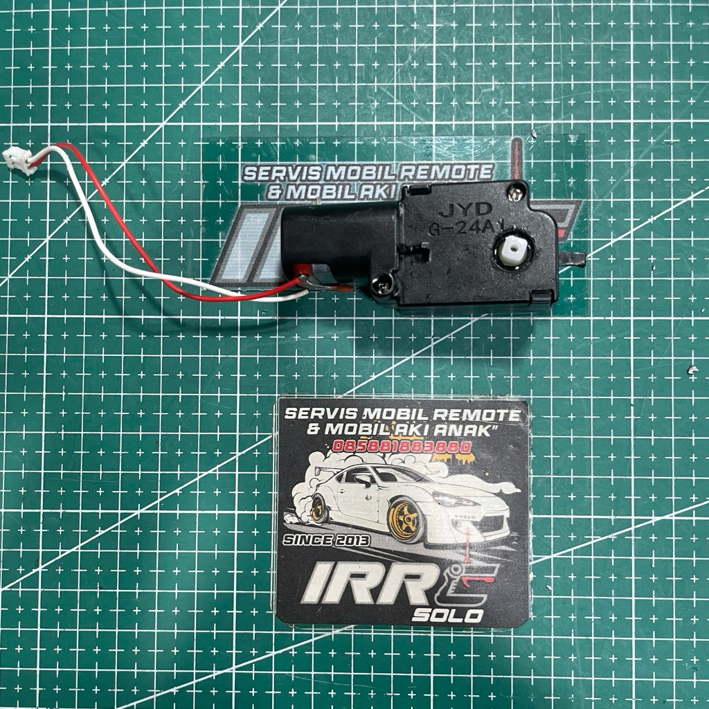 GIRBOK GERAK BADAN ATAU GIRBOK KERUK RC EXCAVATOR MODEL STR HENGJIAN SPRAY ALLOY