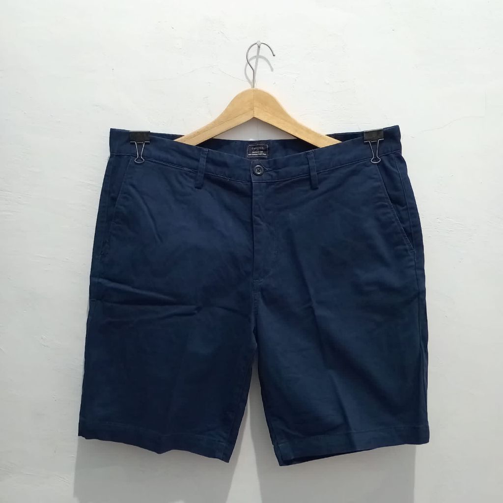 Celana pendek chino GAP