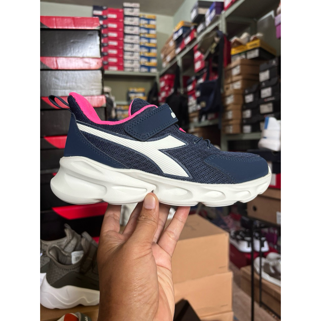 Sepatu diadora NAPOLI JR dark purple