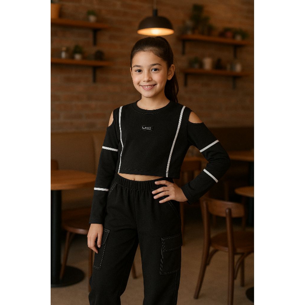 Setelan Anak Perempuan Korea 11-12 Tahun – Baju Crop Top & Celana Cargo Hitam