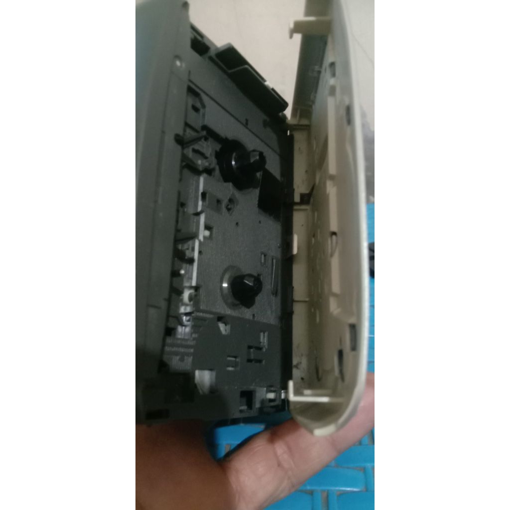 walkman aiwa model no.hs-ta303