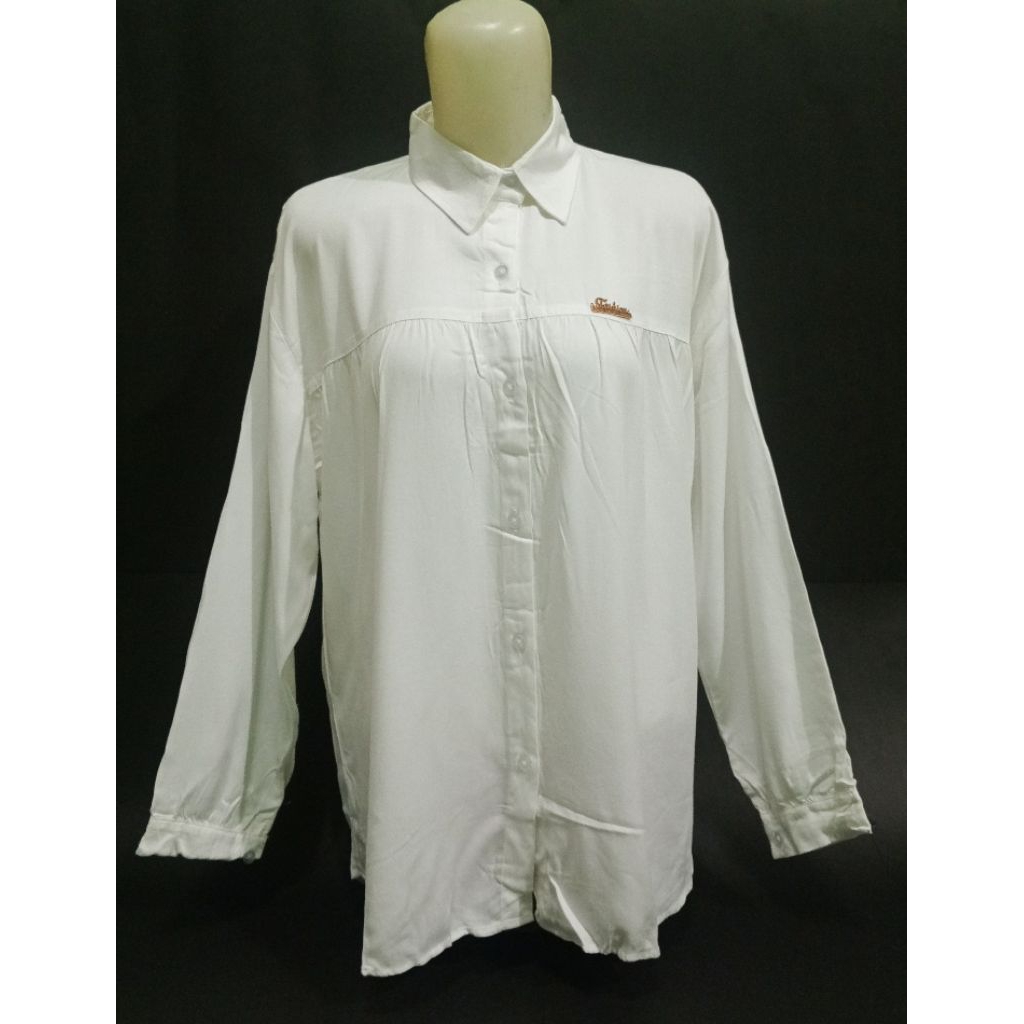 Kemeja wanita putih tulang, formal, kerja, kuliah. pakaian wanita