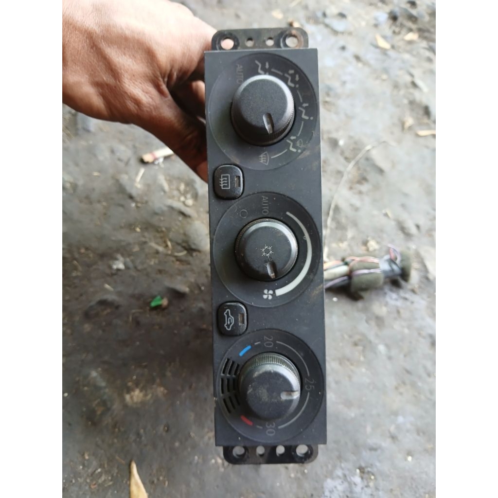 Climate control AC Mitsubishi Chariot grandis