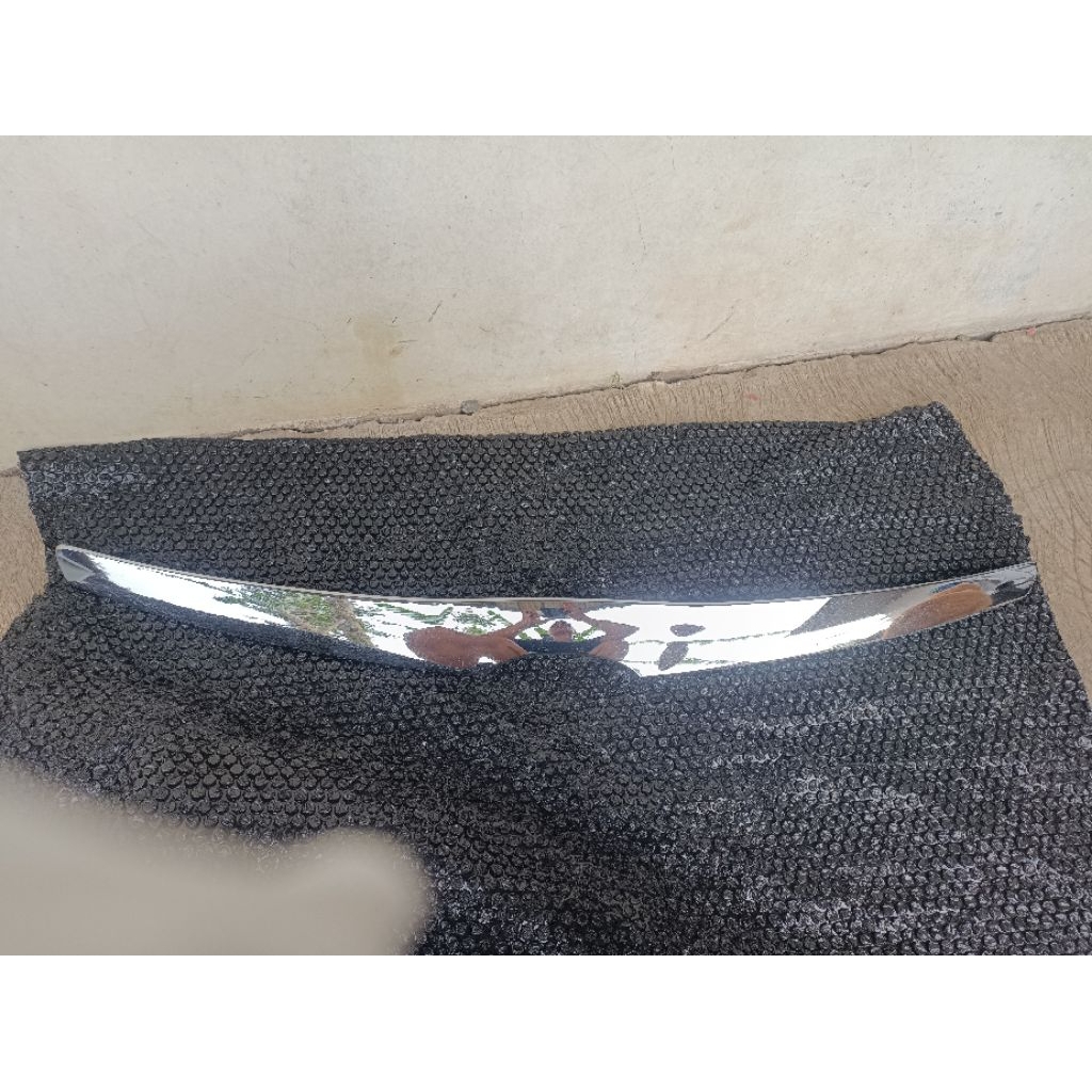 lis kap mesin innova old original copotan 2009