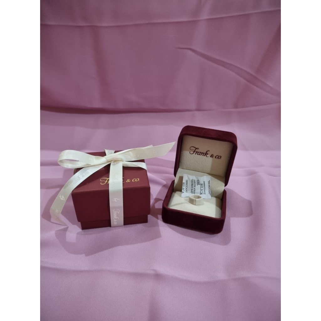Box Cincin Frank & Co Ori