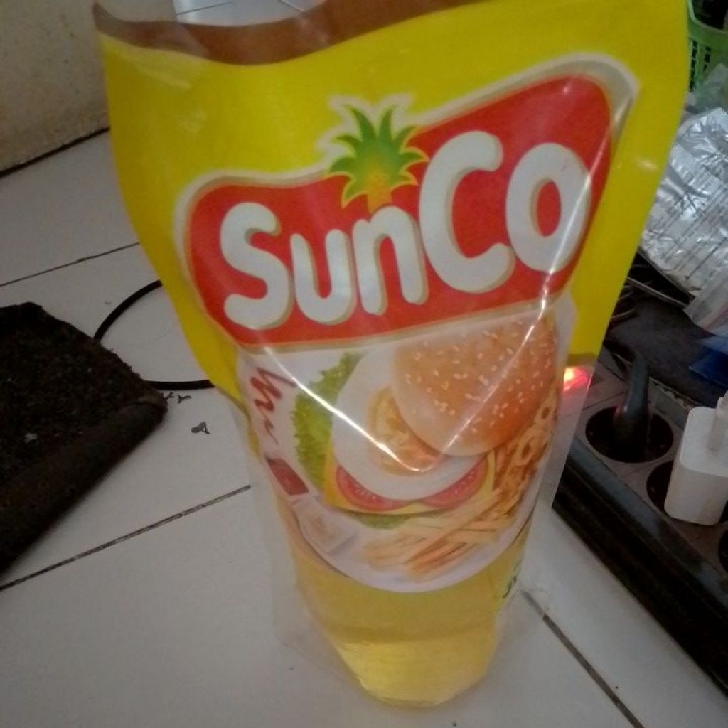 

minyak goreng sunco 1dos isi 6