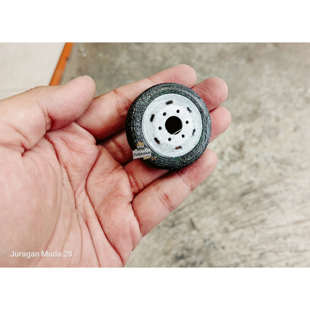 Ban dan Velg Diameter 3,2 cm Miniatur Bus Truk