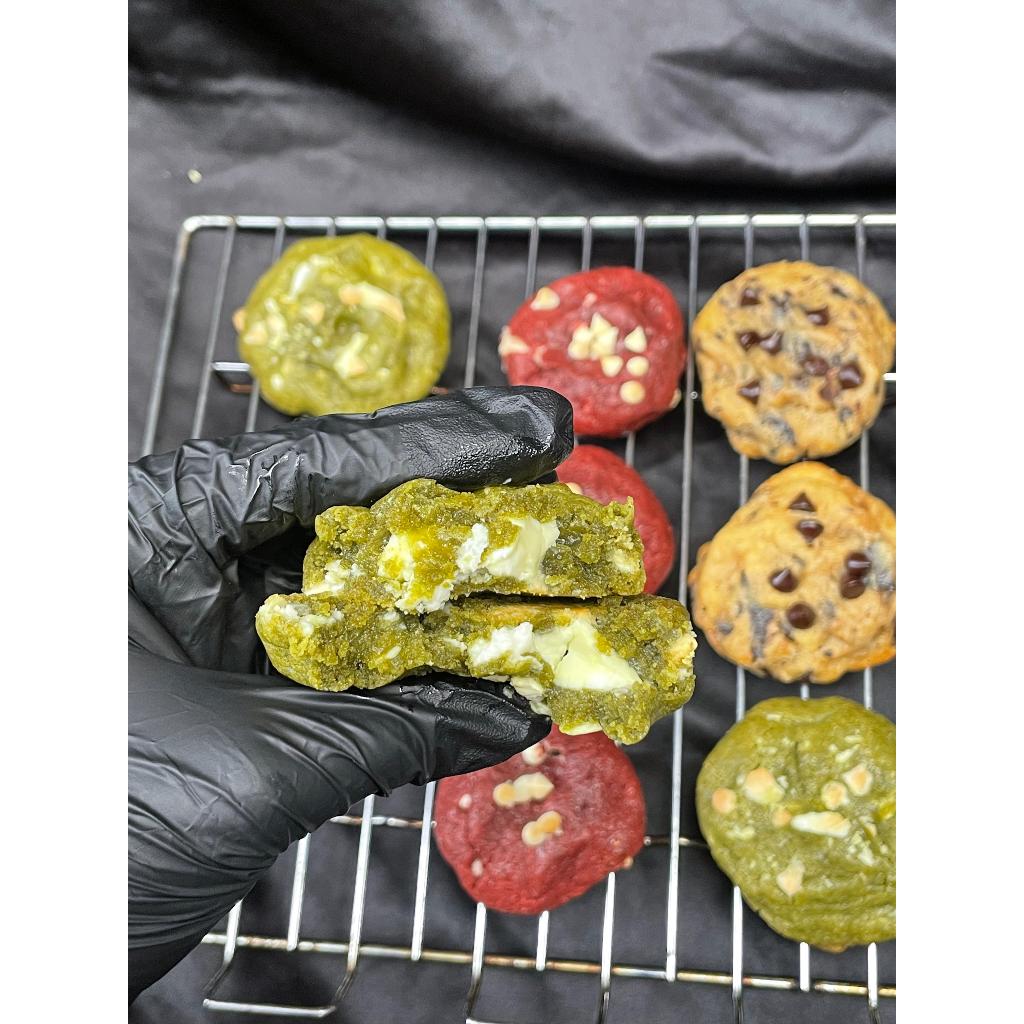 

Soft Cookies Premium MATCHA WHITE CHOCOLATE Cookies -Vinsbakers