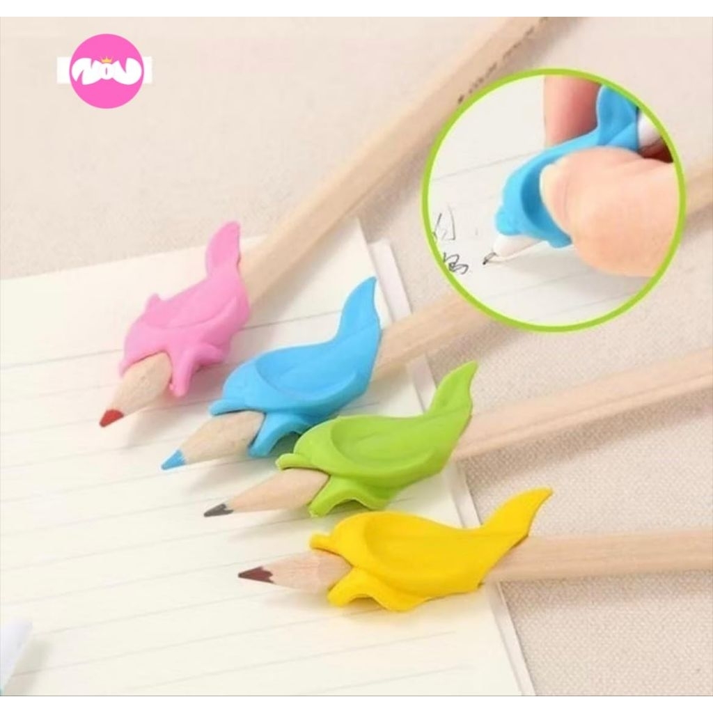 

Pegangan Pensil Pulpen Grip Model Doplhin Alat Pegang Pensil Pulpen Lumba Lumba ❤️