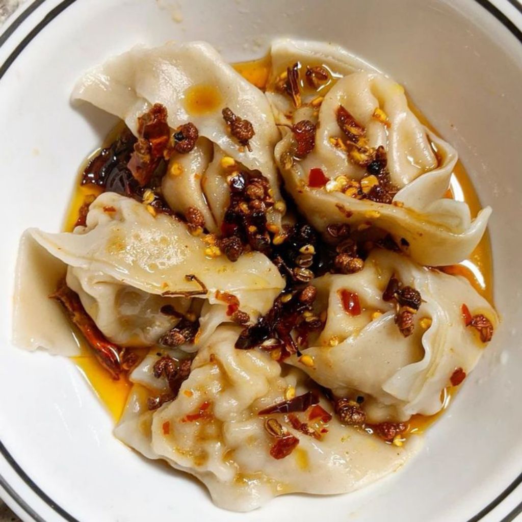 

Wonton Isi ayam l Pangsit Full Ayam l ISI 5 PCS - Pangsit chili oil Premium Isian Full ayam