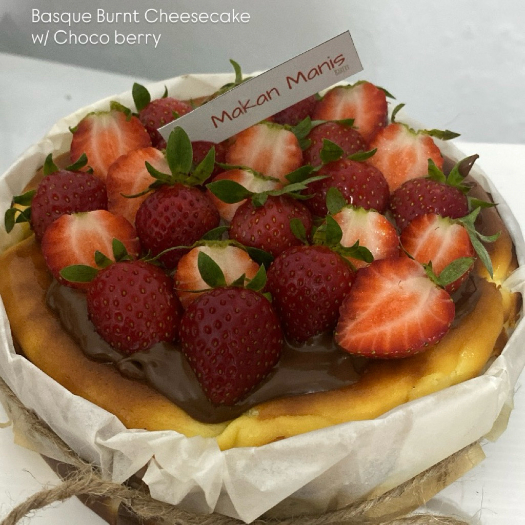 

[PO HANYA 1 HARI baca deskripsi] Premium Basque Burnt Cheesecake - makanmanisbakery | hampers | birthday cake | kado | ultah