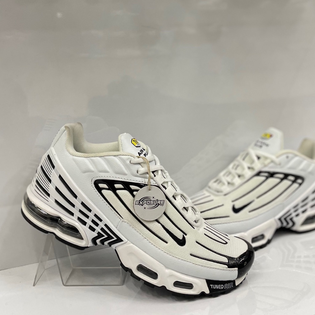 Sepatu pria Tn Plus 3 White