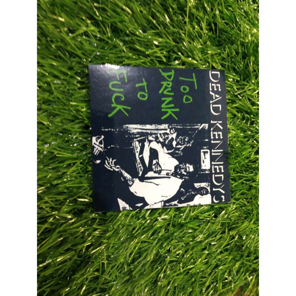 

stiker vinyl dead kennedys