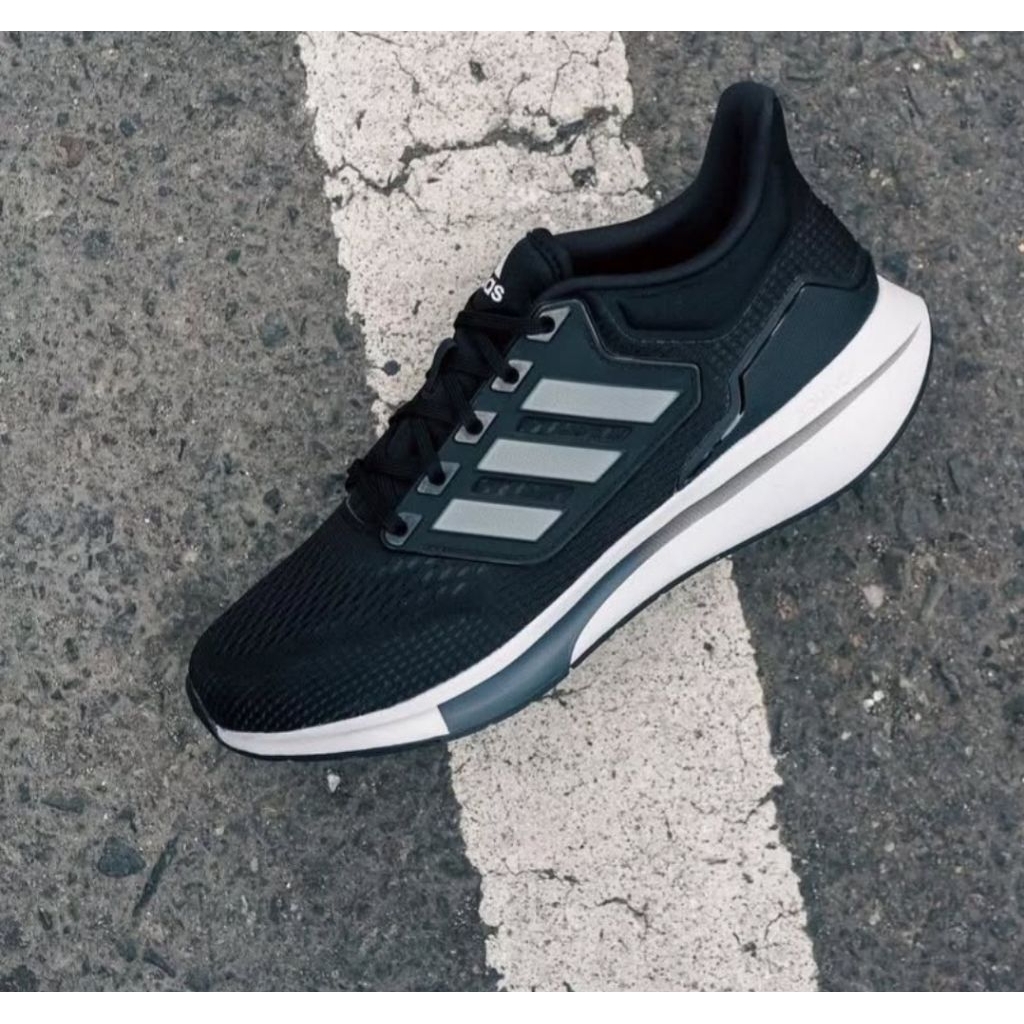 Sepatu Running Adidas EQ22 Original BNWB
