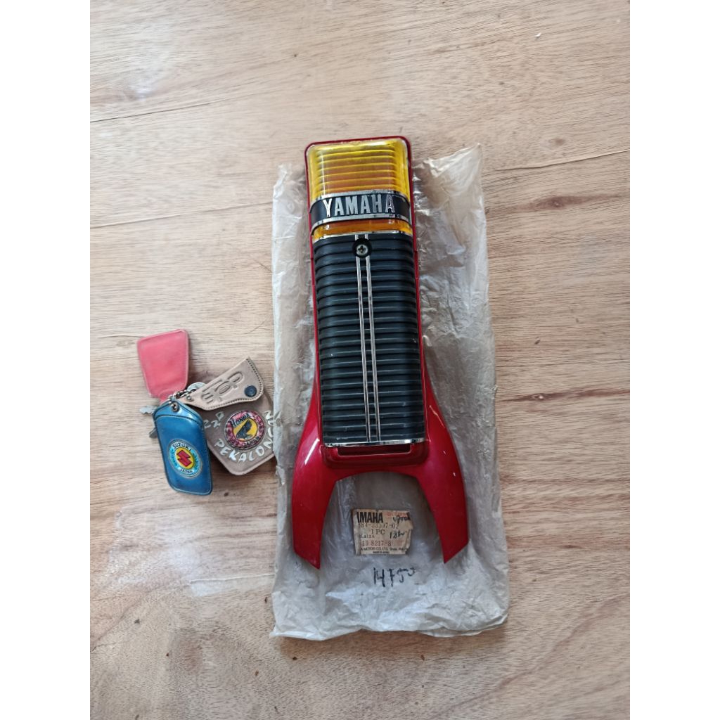 Panel lampu senja Yamaha V75 Original