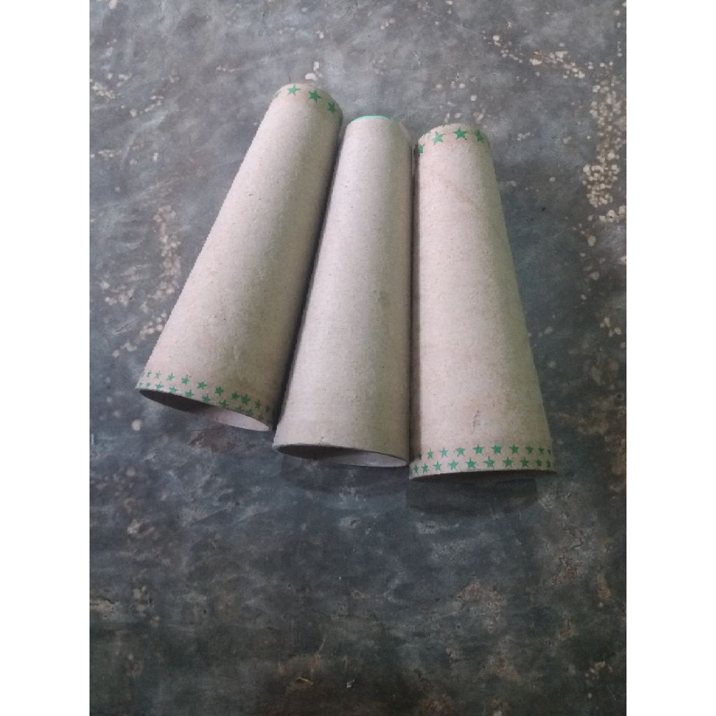 bekas kelos obras/gulungan benang obras 500 gram