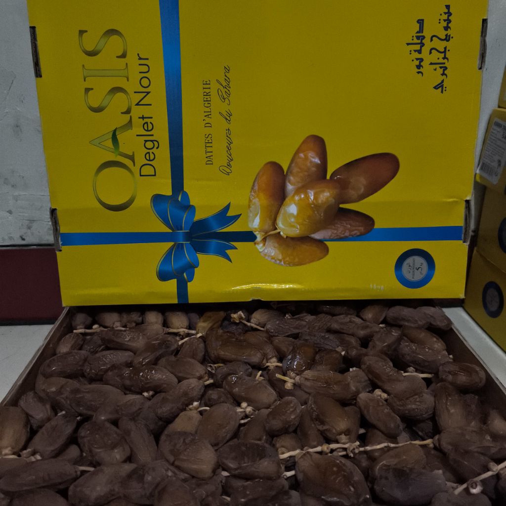 

Kurma Tunis tangkai 5kg korma Tunisia