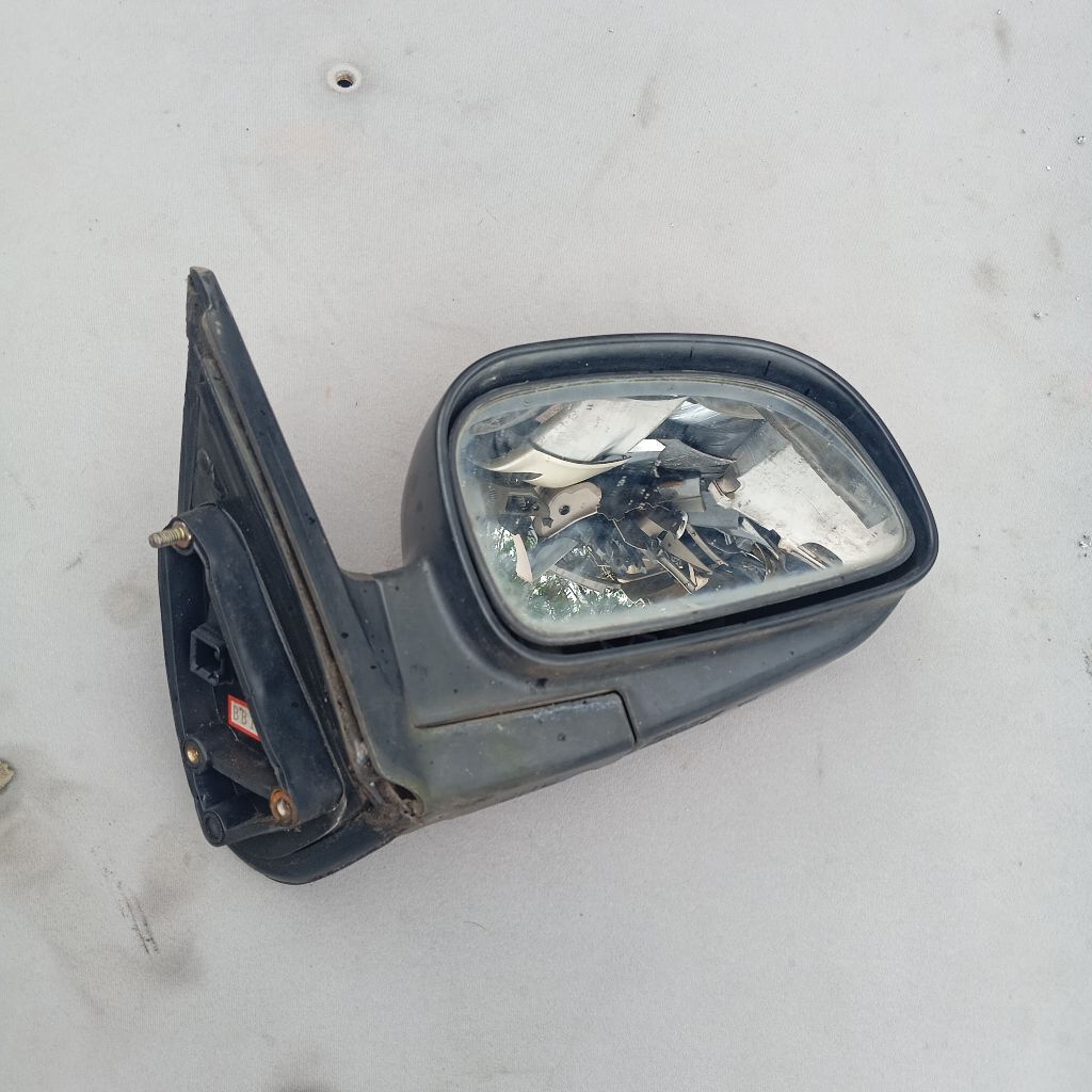 Spion kanan hyundai santa fe 2001-2005