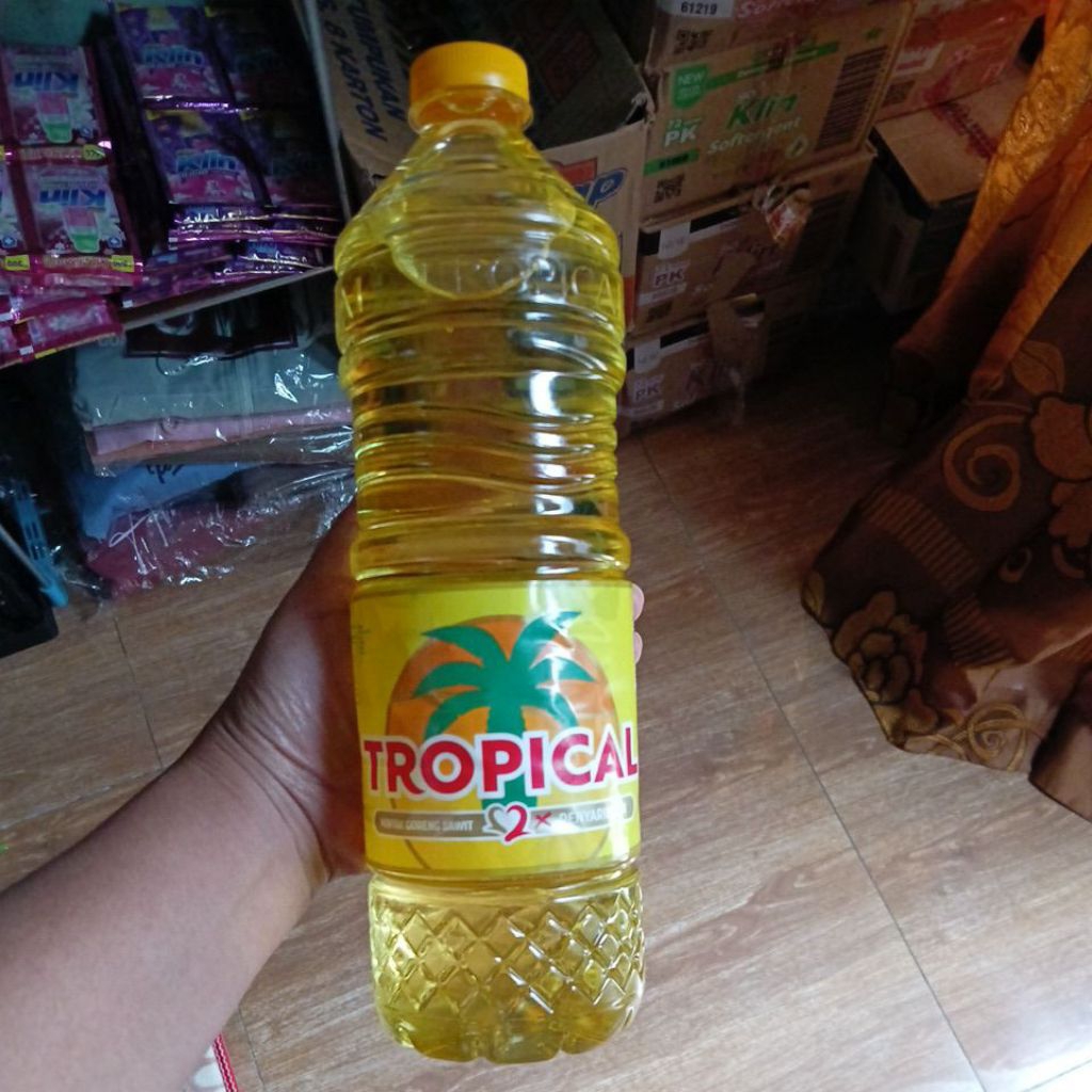 

Minyak goreng Tropical 1L