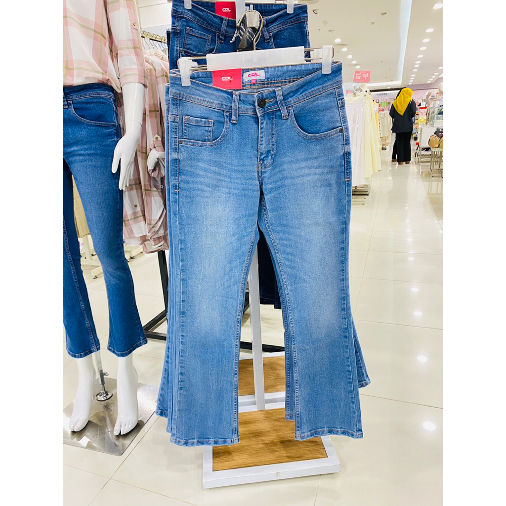 celana botcut CDL by cardinal girl ori matahari